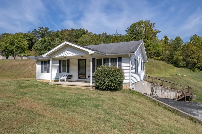 6194 Highway 460, West Liberty, KY 41472 — primary photo