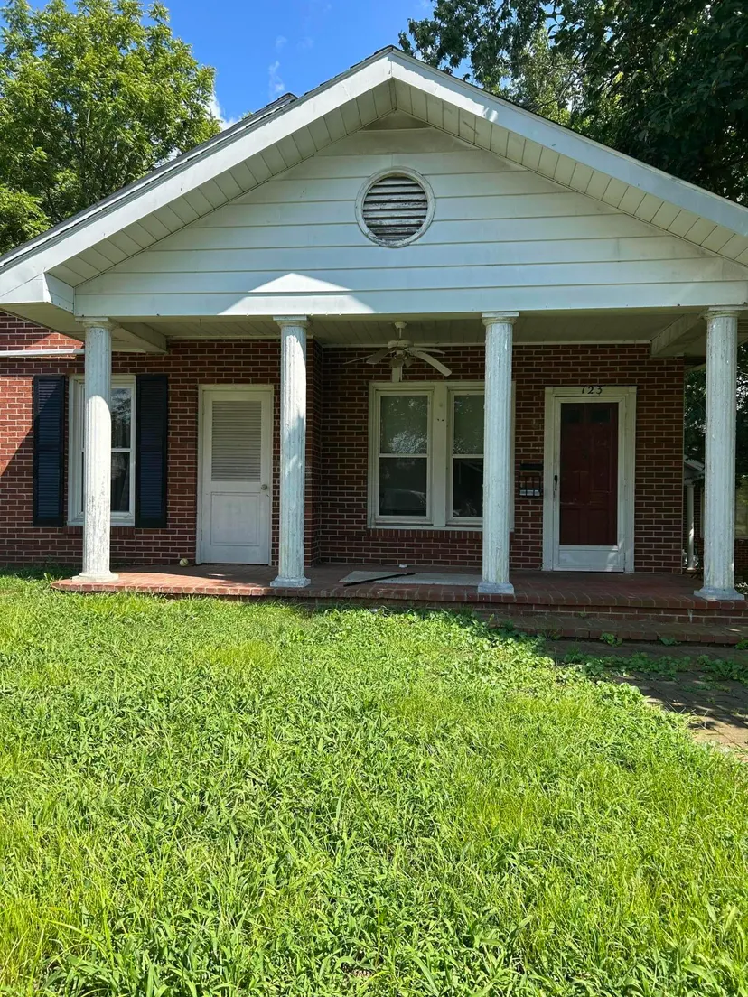 123 S Highland Avenue, Princeton, KY 42445 — primary photo