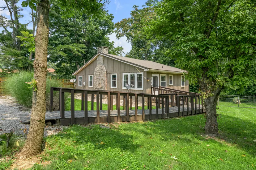 220 Kennedy Lane, Lancaster, KY 40444 — primary photo
