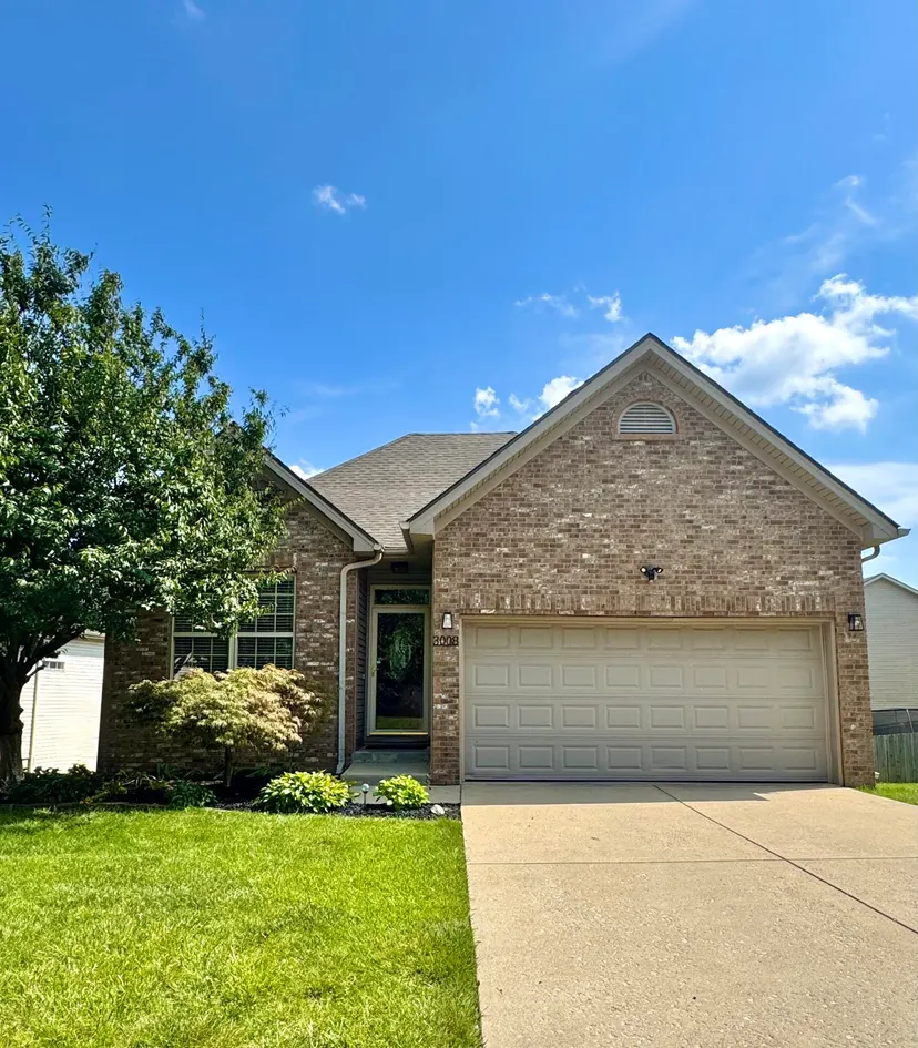3008 Roundway Down Lane, Lexington, KY 40509 — primary photo