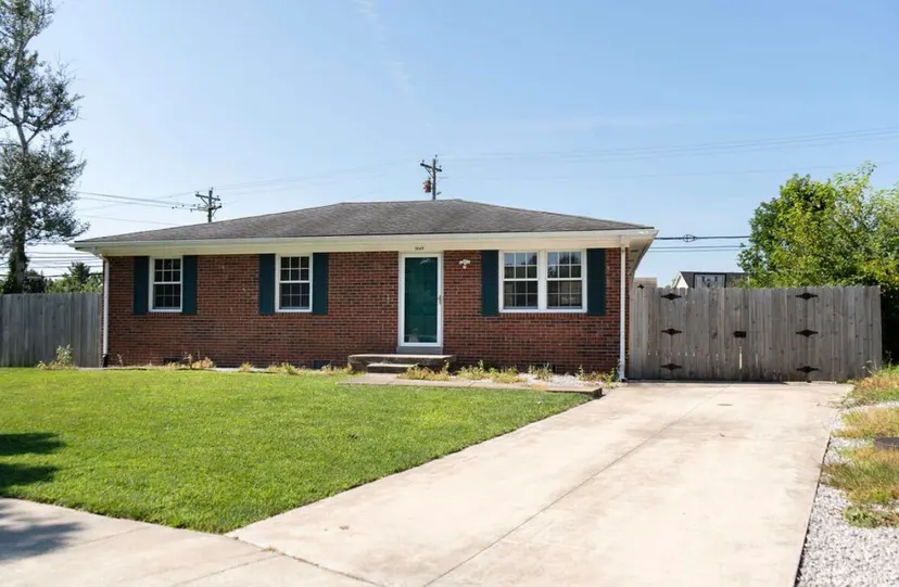 3669 Sundart Drive, Lexington, KY 40517 — primary photo