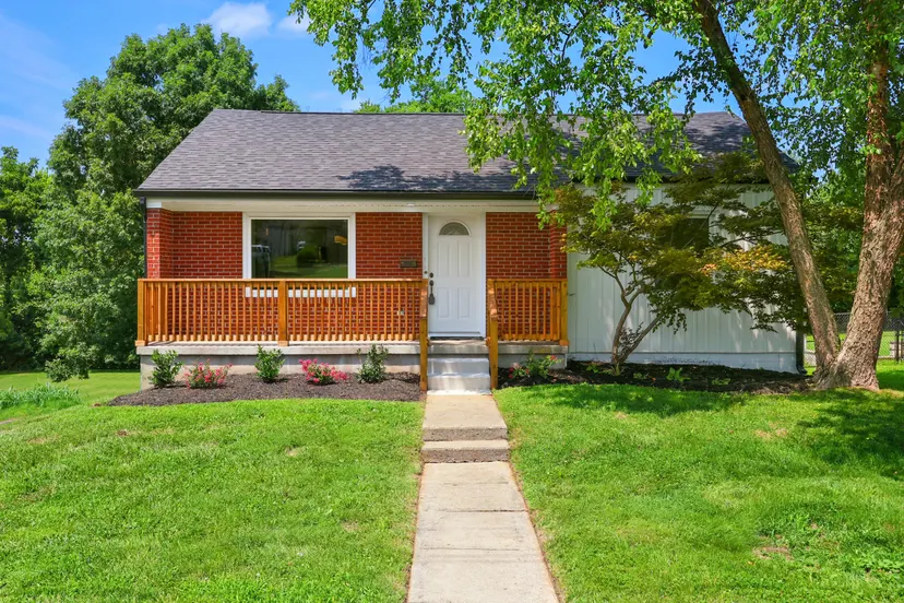 851 Hilltop Road, Danville, KY 40422 — primary photo