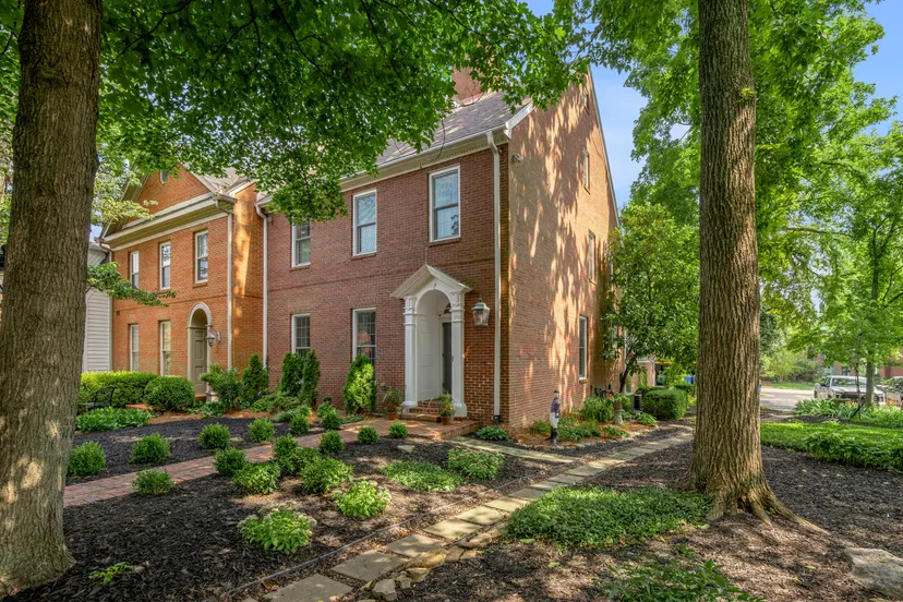 272 Chippendale Circle, Lexington, KY 40517 — primary photo