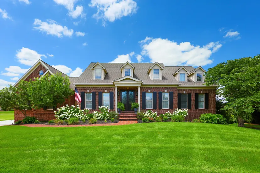 201 Kelburn Court, Lexington, KY 40515 — primary photo