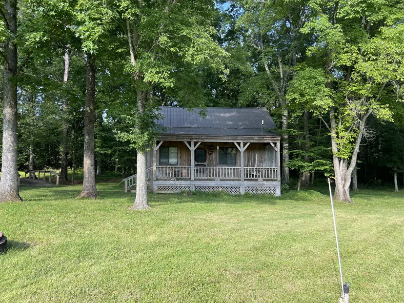 829 Poplar Springs Drive, Murray, KY 42071 — primary photo
