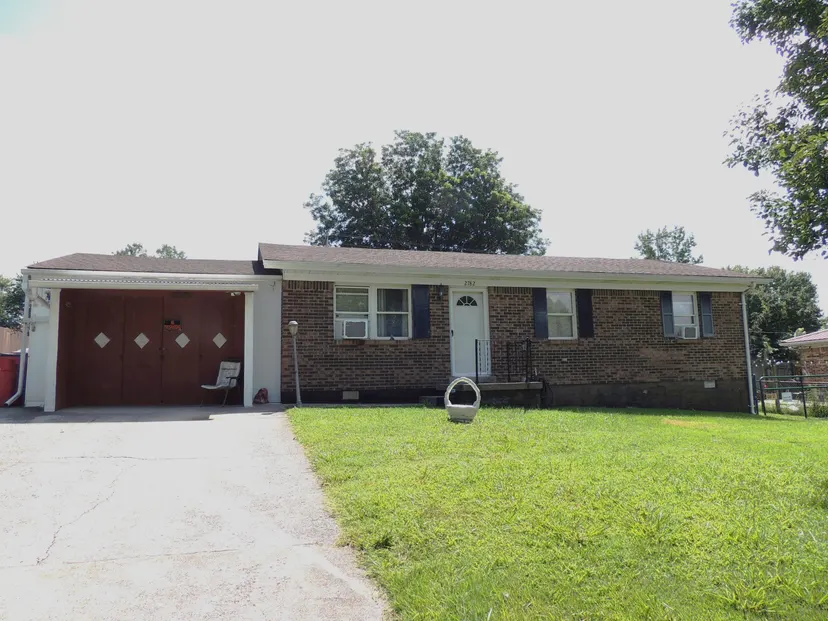 2782 Cardwell Lane, Frankfort, KY 40601 — primary photo