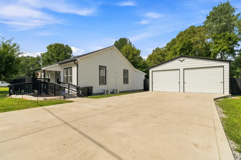 110 Mount Salem Road, Hustonville, KY 40437 — primary photo