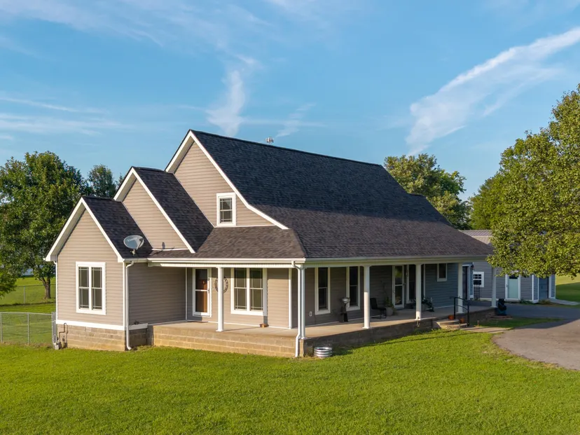 25 Kurt Drive, Benton, KY 42025 — primary photo