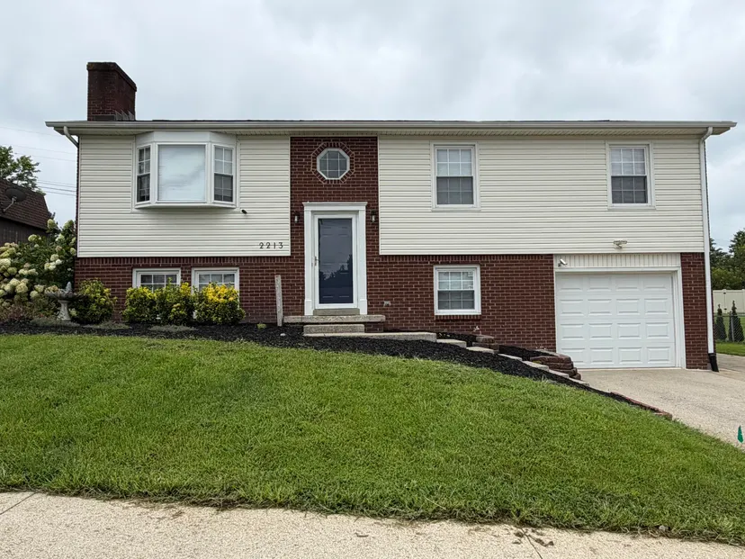 2213 Mercer Drive, Richmond, KY 40475 — primary photo