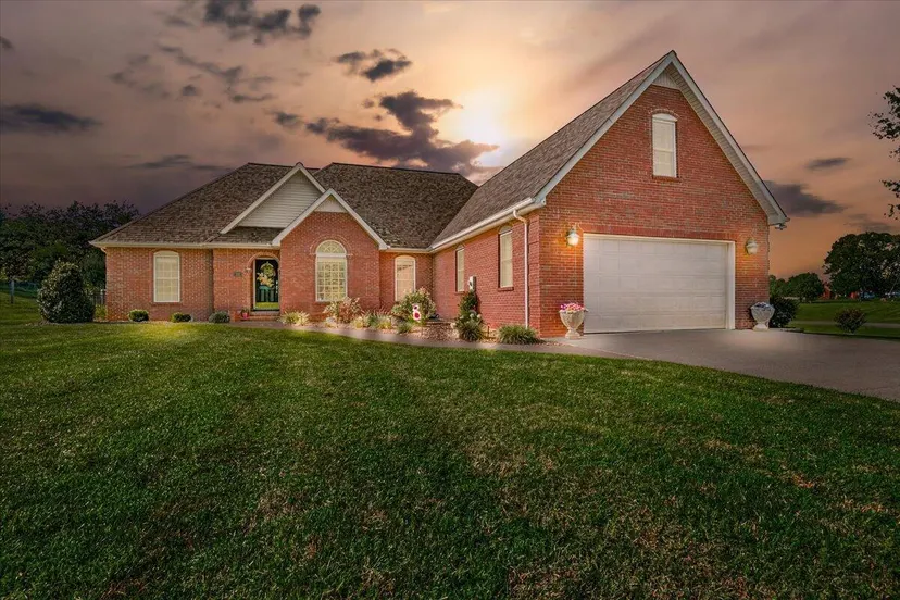 737 Timber Ridge Way Way, Corbin, KY 40701 — primary photo