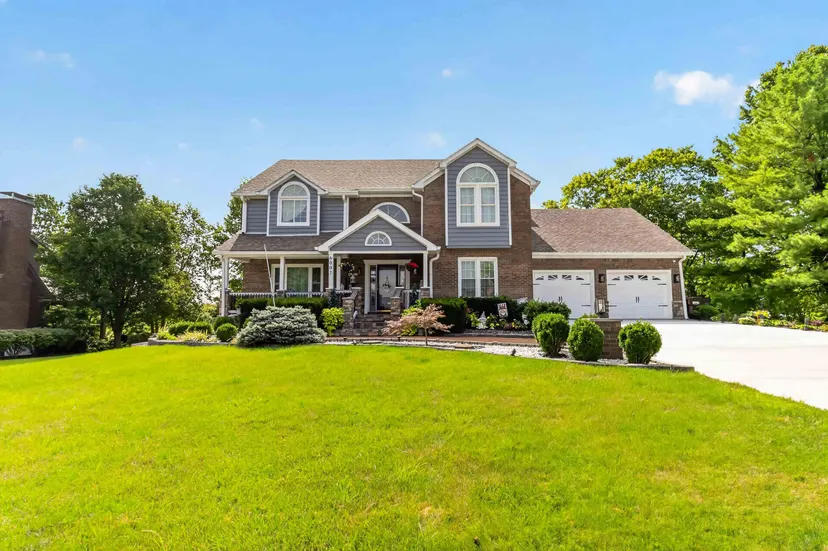 6007 Canonero Way, Versailles, KY 40383 — primary photo