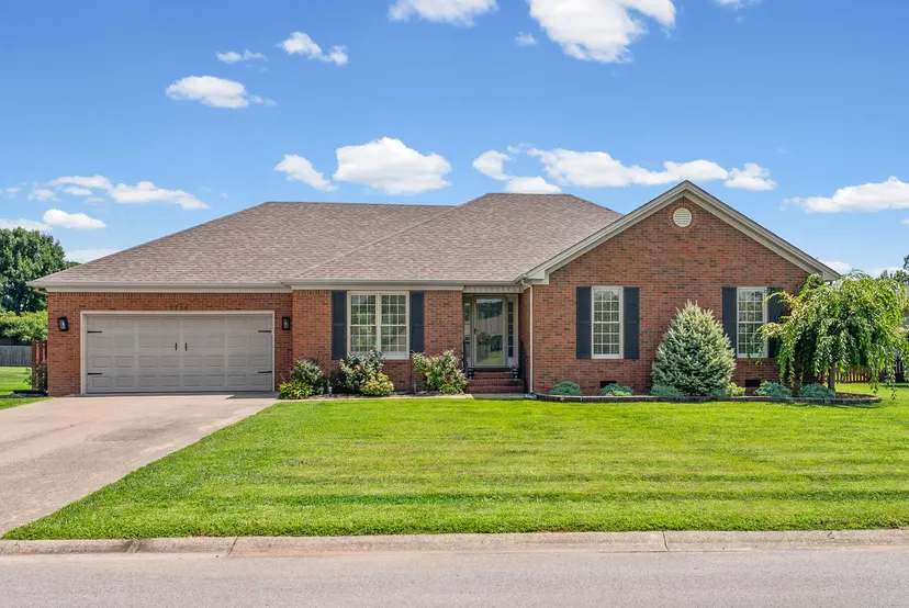 1714 Ivy Lynn Court, Hopkinsville, KY 42240 — primary photo