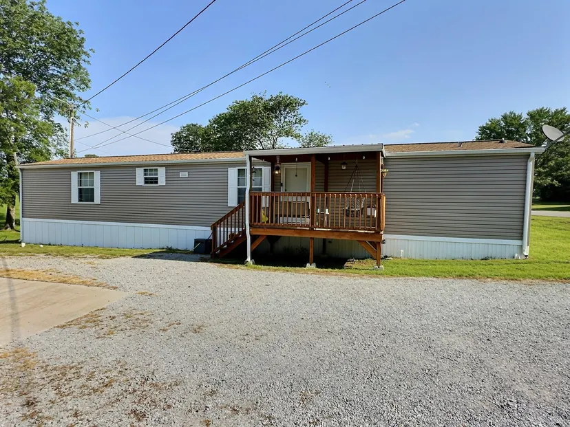 112 Madden Street, Calvert City, KY 42029 — primary photo