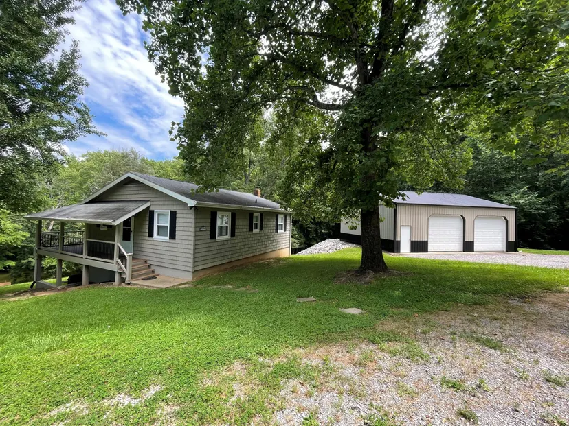 165 165 Cedar Point Rd Road, Cadiz, KY 42211 — primary photo