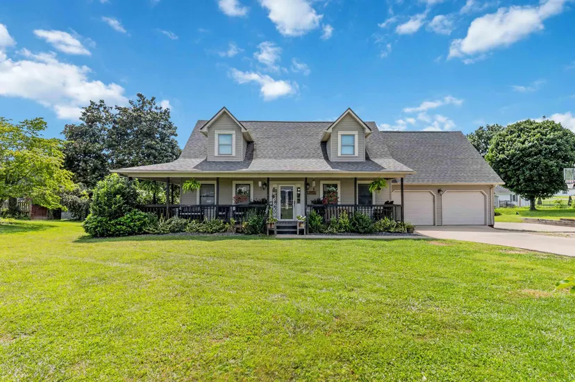 3010 Mountain Springs Drive, London, KY 40744 — primary photo