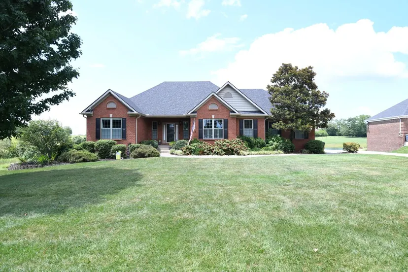 122 Squires Pointe Road, Paris, KY 40361 — primary photo