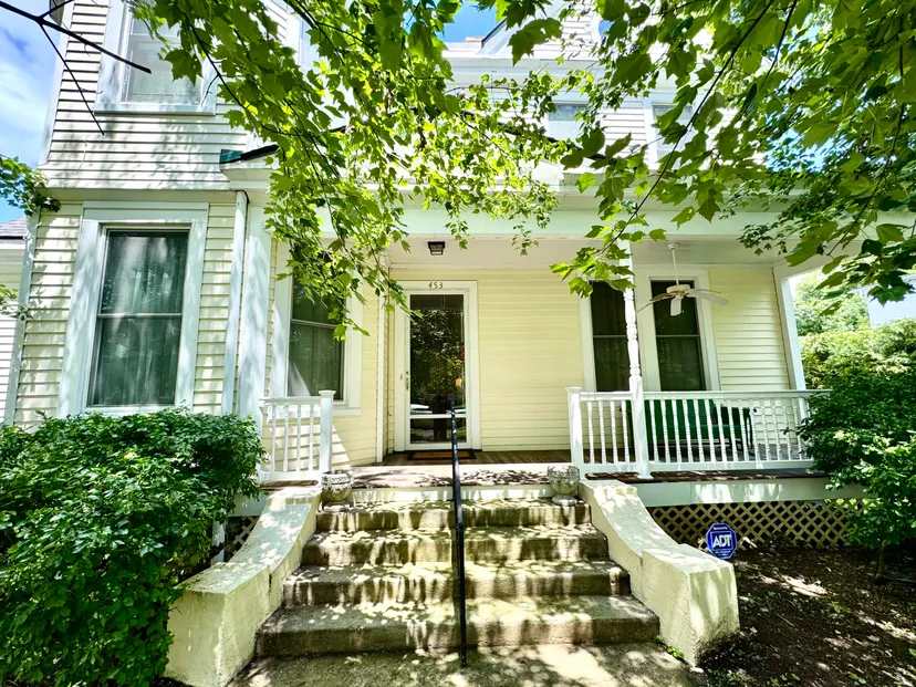 453 W Broadway Street, Danville, KY 40422 — primary photo