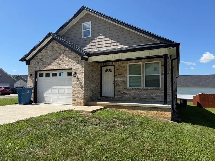 272 Pinehurst Way, Harrodsburg, KY 40330 — primary photo