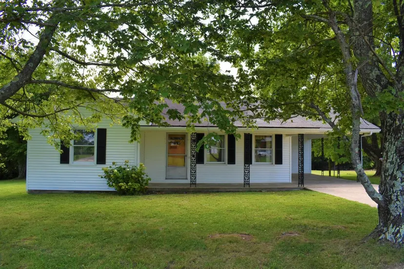 1985 Sharkey Road, Morehead, KY 40351 — primary photo