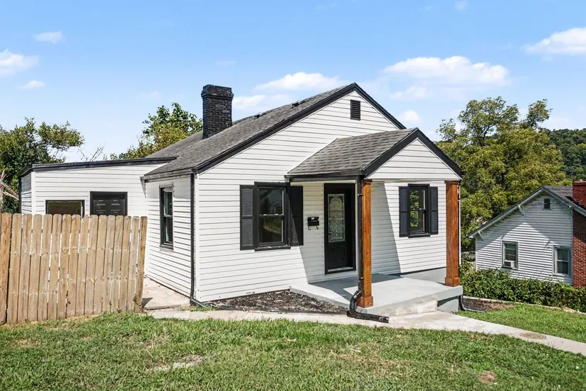 108 Alexander Street, Frankfort, KY 40601 — primary photo