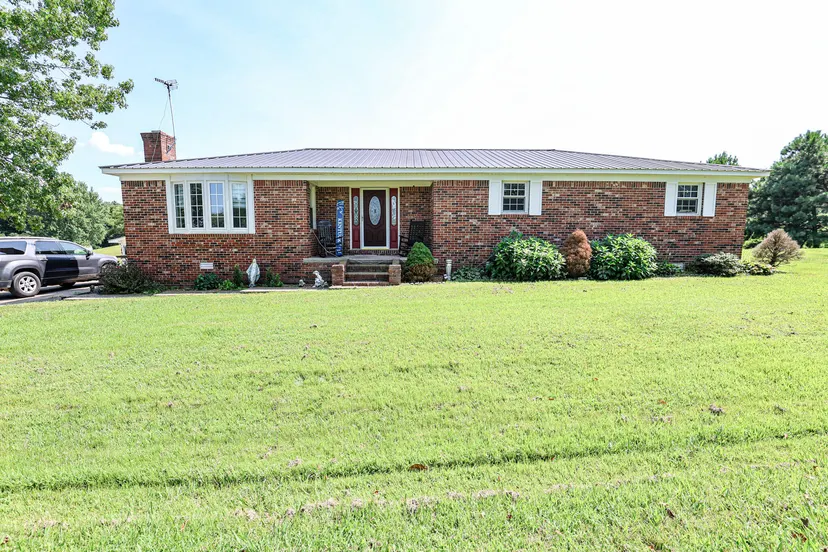 2350 Rule Shack Road, Mayfield, KY 42066 — primary photo