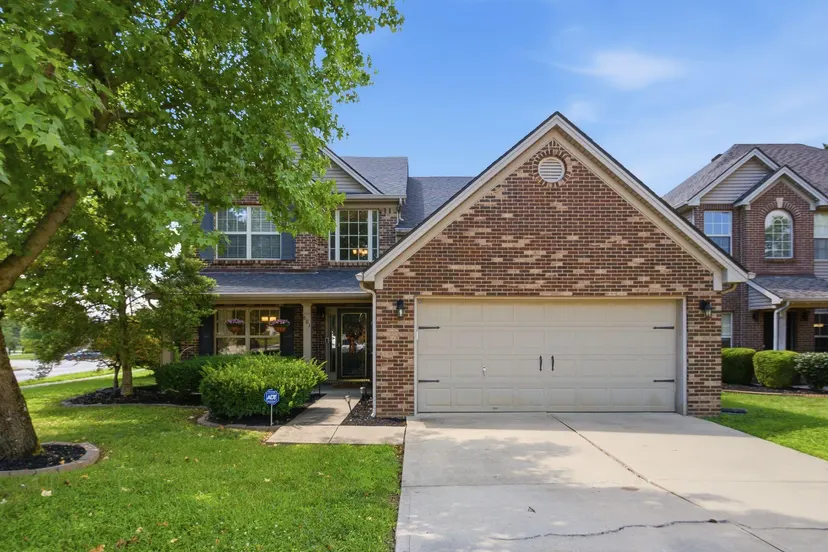 801 White Wood Flat, Lexington, KY 40511 — primary photo