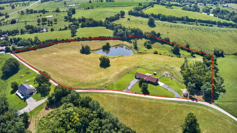 200 Long Lane, Harrodsburg, KY 40330 — primary photo