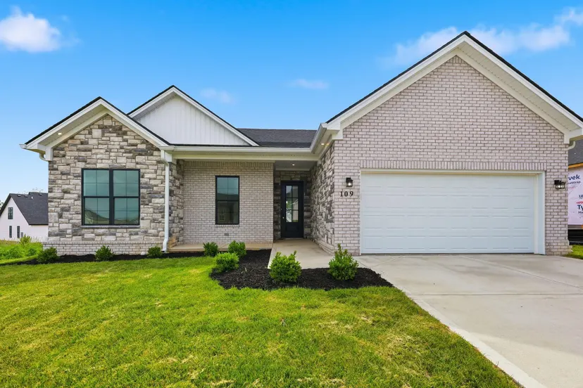 109 Patchen Drive, Nicholasville, KY 40356 — primary photo