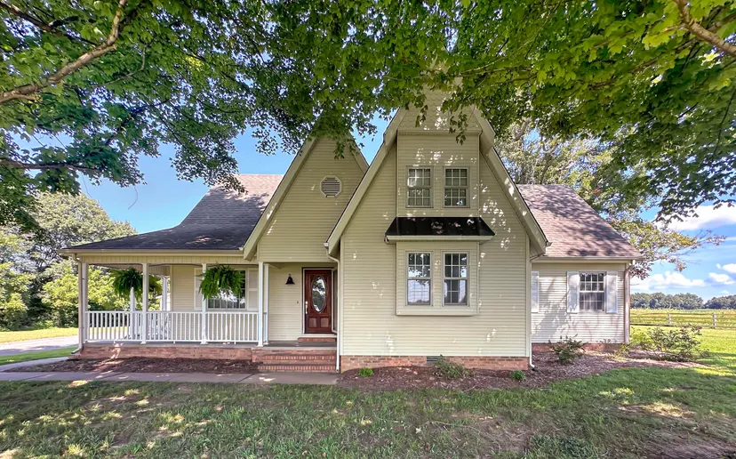 1584 Butterworth Road, Murray, KY 42071 — primary photo