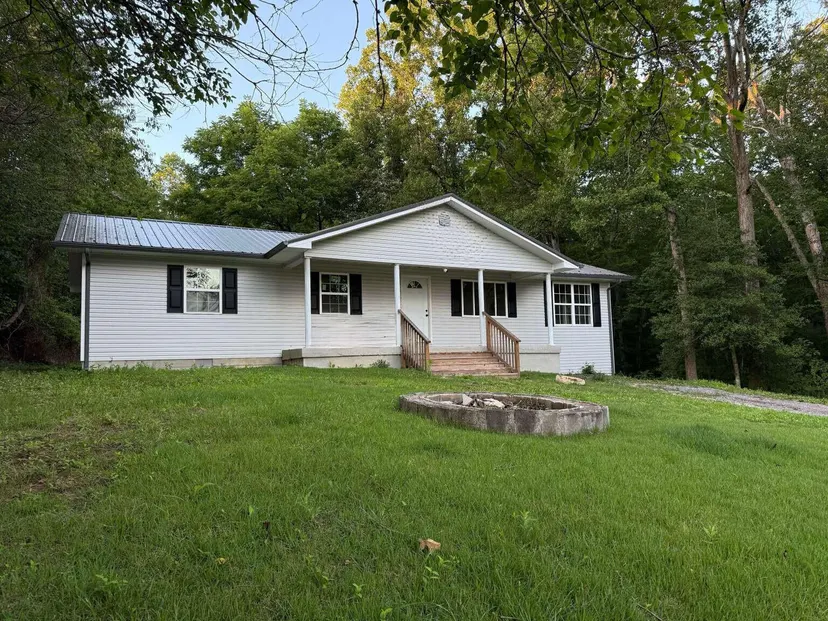 2129 Pig Skin Road, Stearns, KY 42647 — primary photo