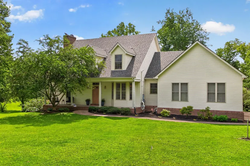 405 Lone Oak Road, Wilmore, KY 40390 — primary photo