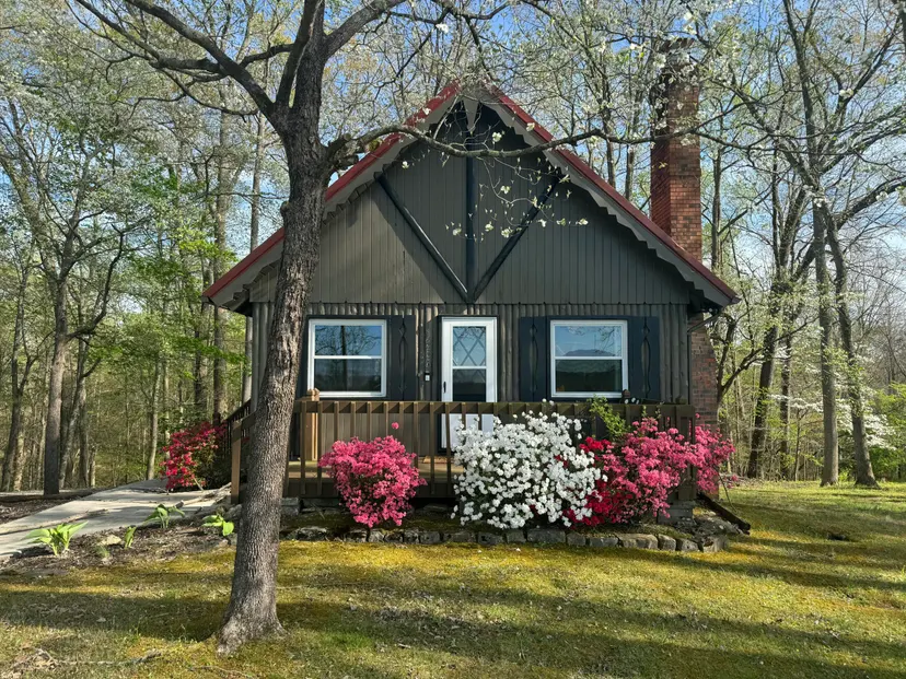 1356 Todd Farm Road, Nancy, KY 42544 — primary photo