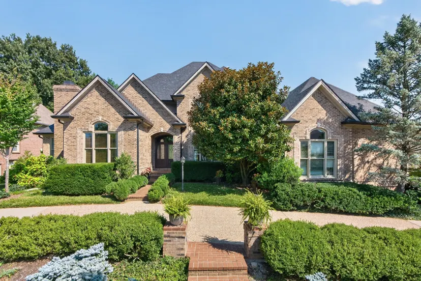 3609 Barrow Wood Lane, Lexington, KY 40502 — primary photo