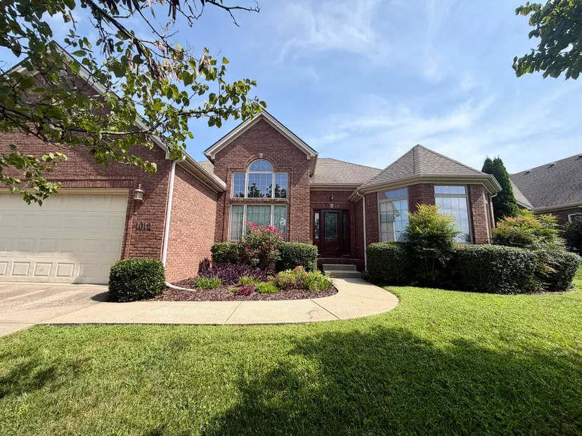 1012 Vineyard Way, Berea, KY 40403 — primary photo