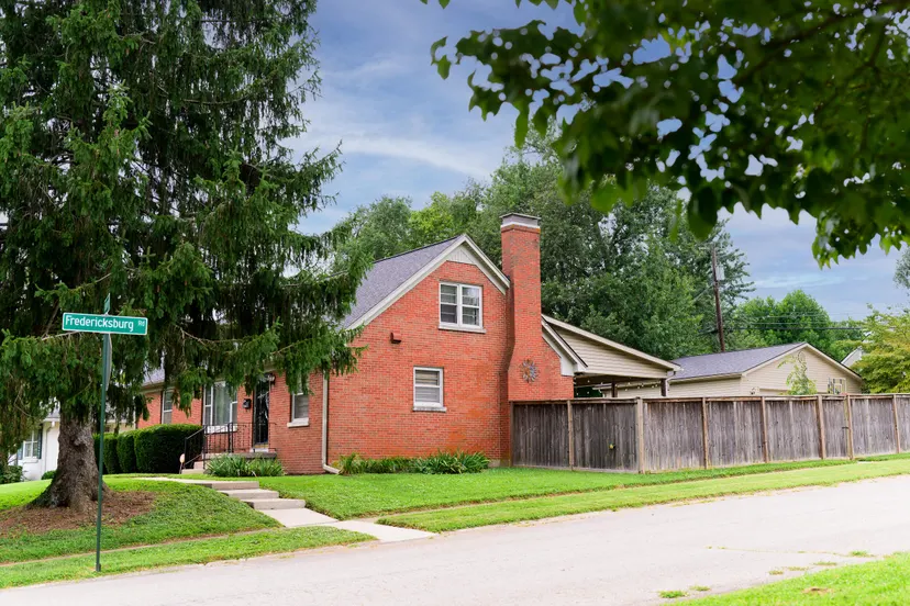 1961 Vicksburg Road, Lexington, KY 40504 — primary photo
