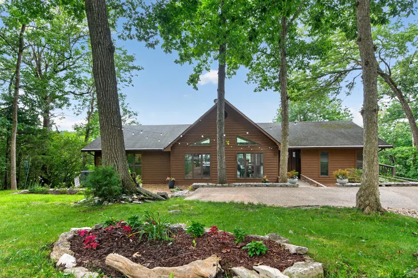 299 Scenic View Road, Lancaster, KY 40444 — primary photo