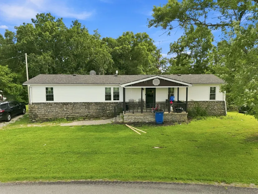 1321 Kays Road, Lawrenceburg, KY 40342 — primary photo