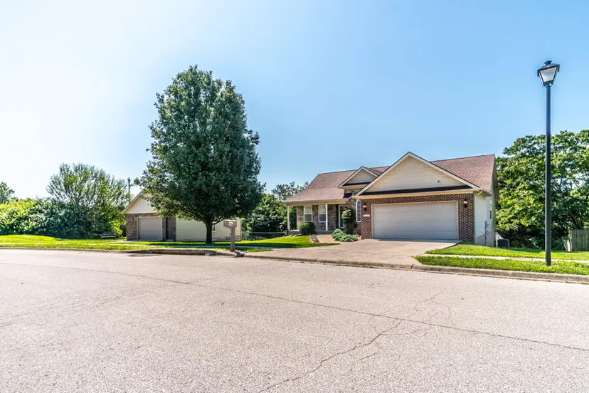 144 Covington Way, Richmond, KY 40475 — primary photo