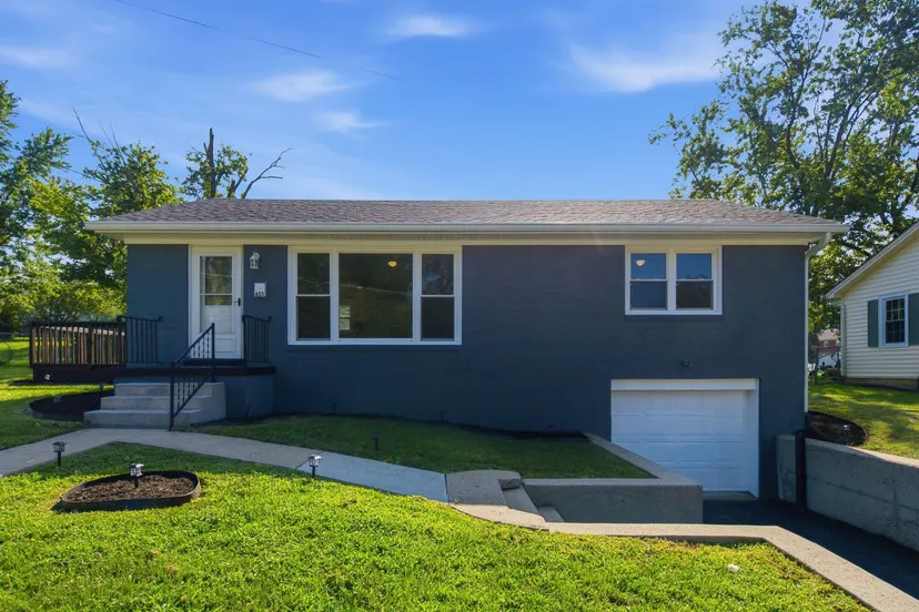 653 Valley Drive, Harrodsburg, KY 40330 — primary photo