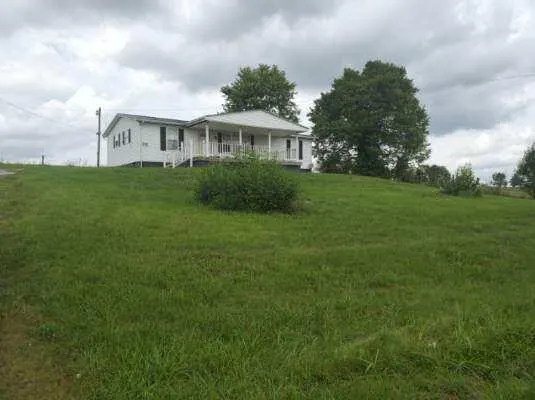3685 Mount Carmel Road, Flemingsburg, KY 41041 — primary photo