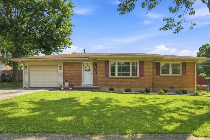 1288 Cherbourg Road, Lexington, KY 40504 — primary photo