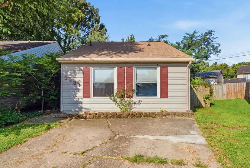 3333 Royal Wood Road, Lexington, KY 40515 — primary photo