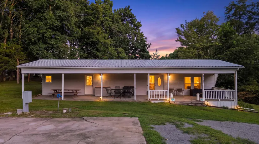 1842 Highway 1383, Russell Springs, KY 42642 — primary photo
