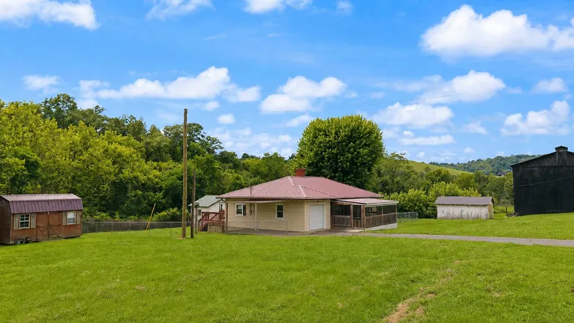 35 Herbert Grubbs Road, Lancaster, KY 40444 — primary photo