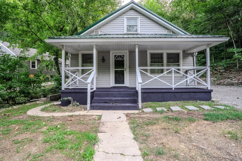 3955 Bald Knob Road, Frankfort, KY 40601 — primary photo