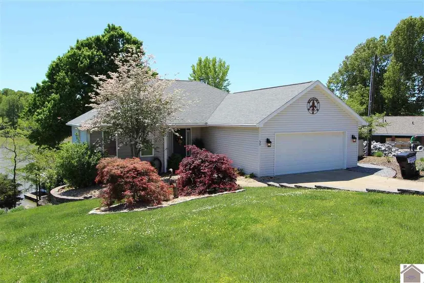 39 Canary Drive, Eddyville, KY 42038 — primary photo