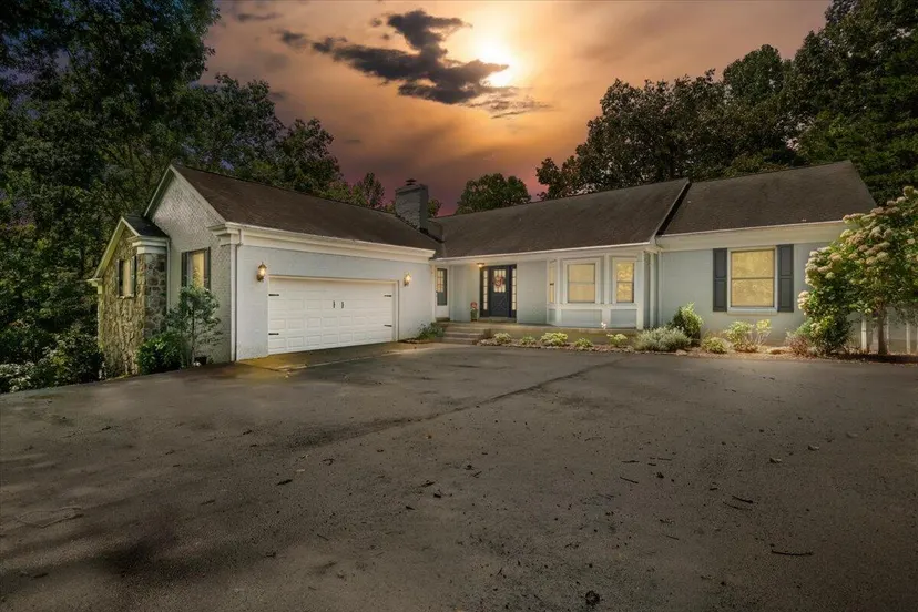 112 Woodland Trail Road, Pineville, KY 40977 — primary photo