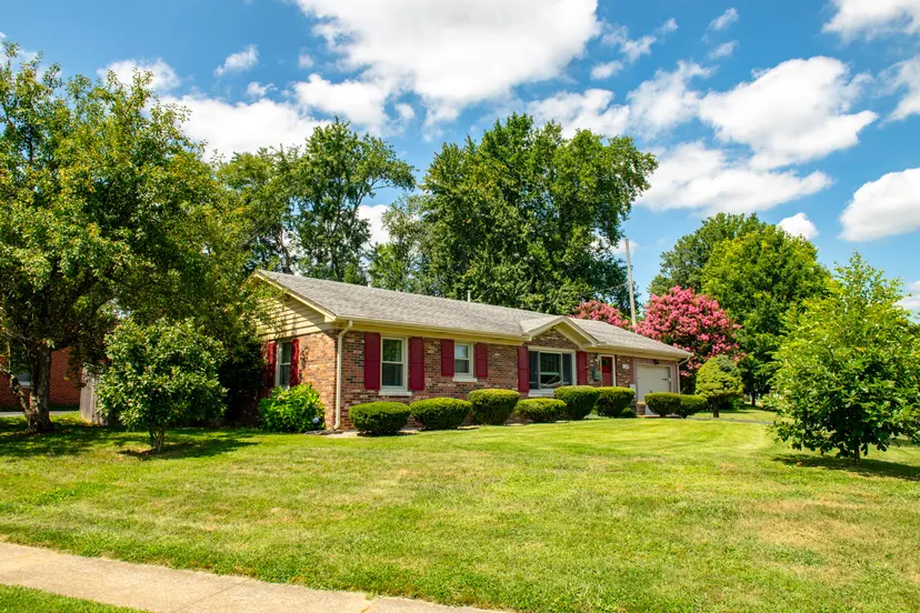 2013 Alexandria Drive, Lexington, KY 40504 — primary photo