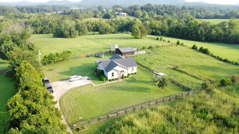7121 Camargo Levee Road, Jeffersonville, KY 40337 — primary photo