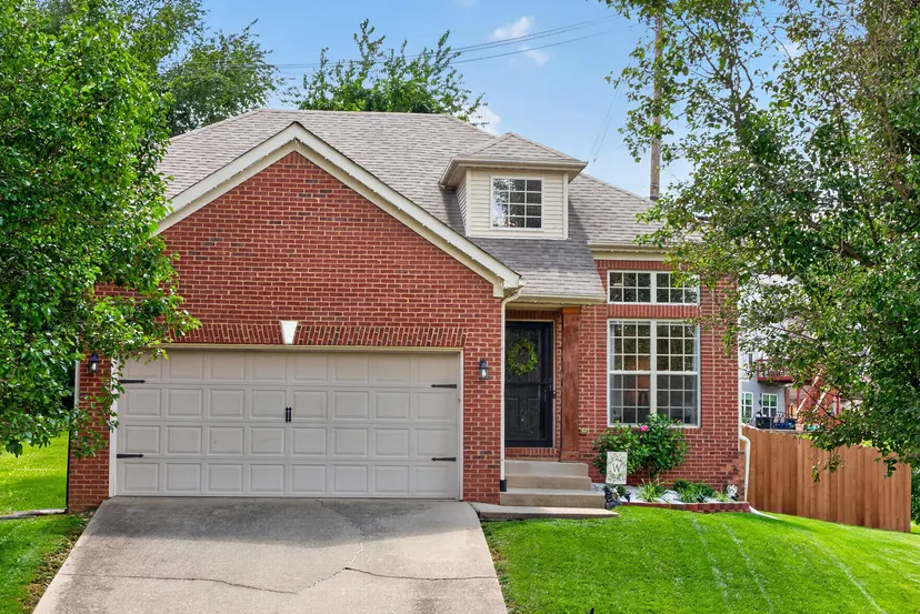 888 Lauderdale Drive, Lexington, KY 40515 — primary photo